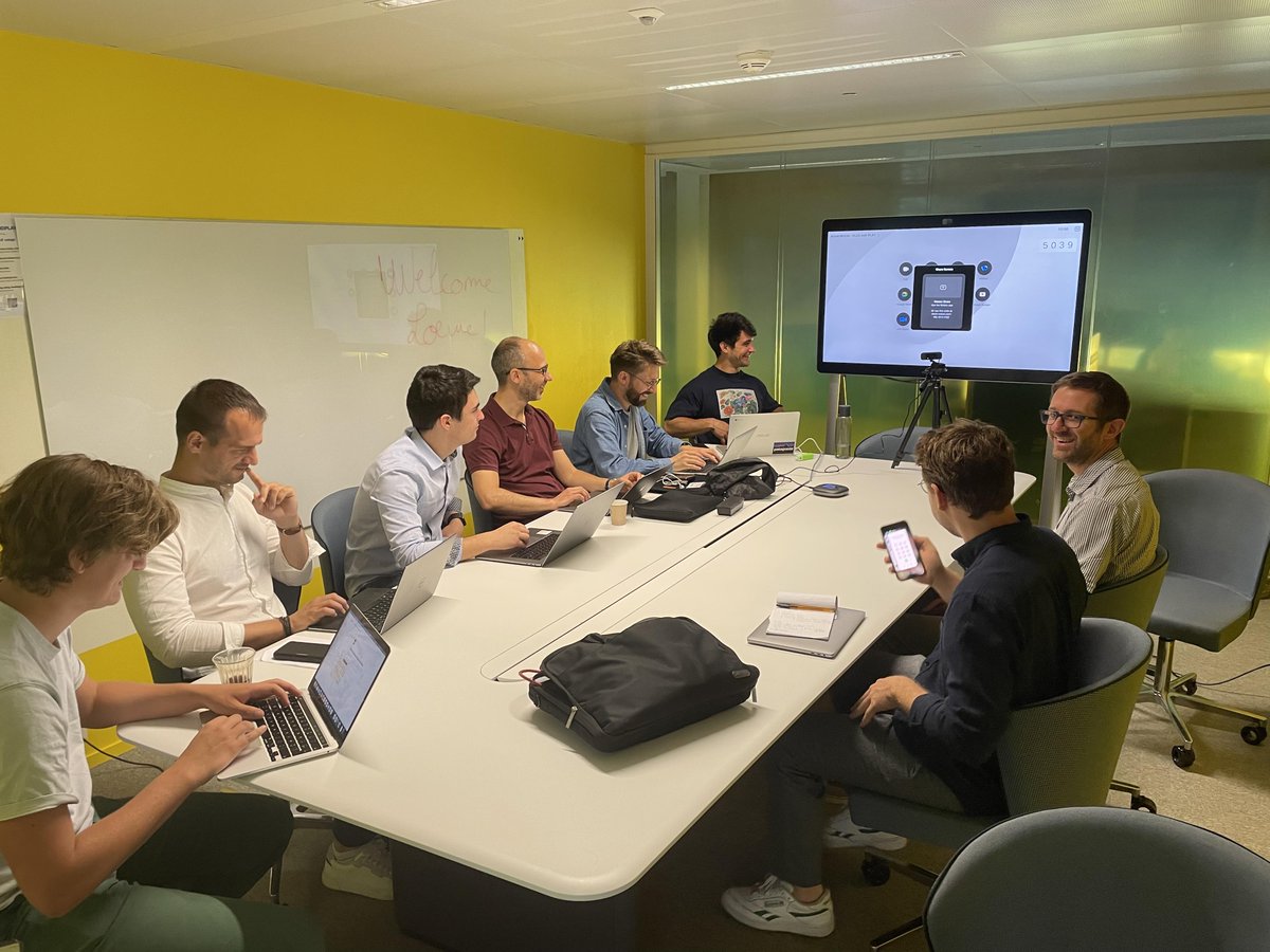 [La vie au Moove Lab]🚀 Les #startups du Moove Lab continuent leur accélération avec l'atelier "Créer et animer efficacement un réseau d'advisors !" animé par Olivier Issaly (<a href="/Zenride_fr/">Zenride</a>) &amp; Florent Artaud (<a href="/seedlegals_fr/">SeedLegals France</a>)

Restez connectés pour suivre la vie du Moove Lab 😊