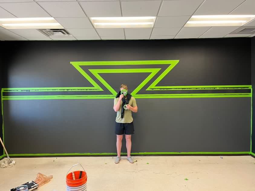 Across the pond🐸

Ryan Oscar using our tape for such a cool design 😍

Find out where to grab yours here: frogtape.co.uk/where-to-buy/ 

#FrogTapeUK #FrogTape #CleanLines #PaintingTape