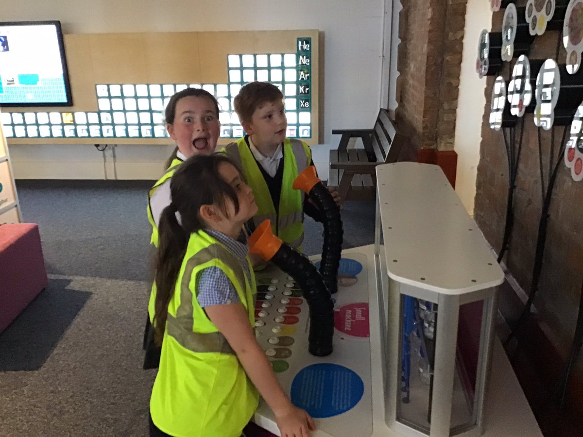 MrJonesBVP's tweet photo. Great day at the Catalyst Museum @BelleValeSchool https://t.co/rOgQr0NdhG
