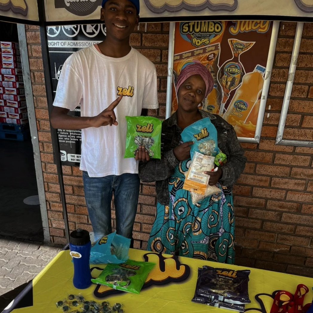 zeli_candy's tweet photo. What's a day without something sweet? Visit your nearest Cash and Carry or spaza shop 🍬🤍💚 Treat yourself with Kasi's finest!!💯 #zelicandy #KasiFlava #zelisweets🇿🇦 https://t.co/k1cXRcI4mB