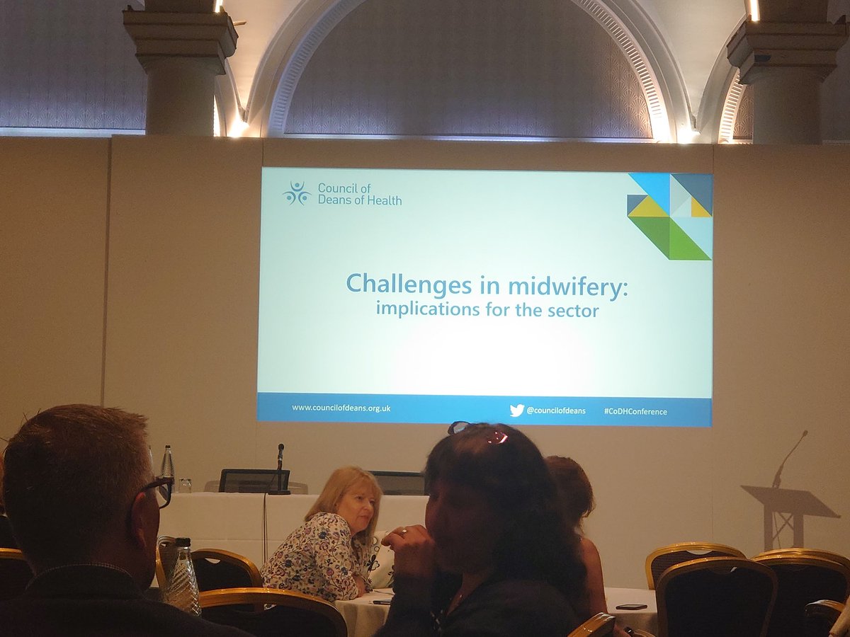 Next up the dark side - just kidding 😅 Conversations around the challenges in Midwifery education, with one of my fellow @150Leaders alumni joining the discussion. Looking forward to it! #CoDHConference