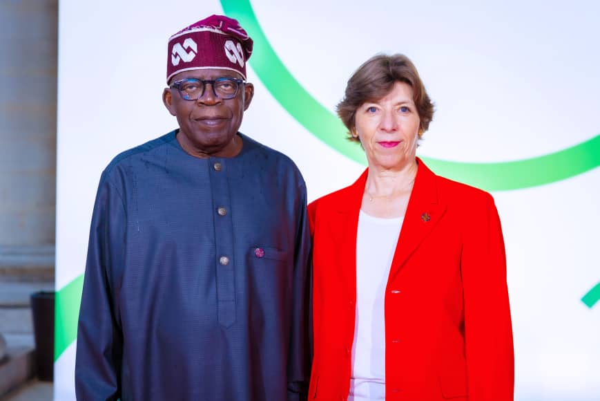 President Bola Ahmed Tinubu arrives Palais Brongniart for the New Global Finance Pact in Paris.

The President was received by the French Minister of Europe & Foreign Affairs, Catherine Colonna.

#PBATinParis