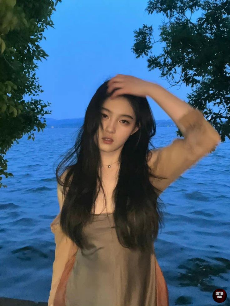 /sa Afternoon earthlings~I'm looking for someone to talk to or more, perhaps anyone wants to accompany me please leave your trace below! Thanks.