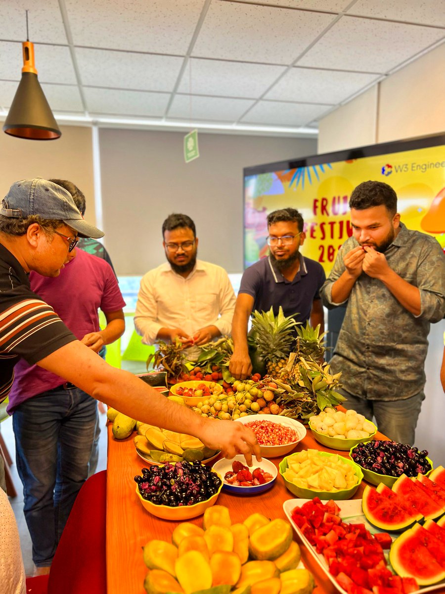 w3engineers's tweet image. 🌞🍉 W3&apos;s Spectacular In-House Summer Fruit Festival! ✨🎉

Yesterday, W3 Engineers hosted an unforgettable Summer Fruit Festival in-house. It was an extraordinary celebration of vibrant flavors and a delightful ambiance. 
#W3Engineers #SummerFruitFestival #InHouseCelebration