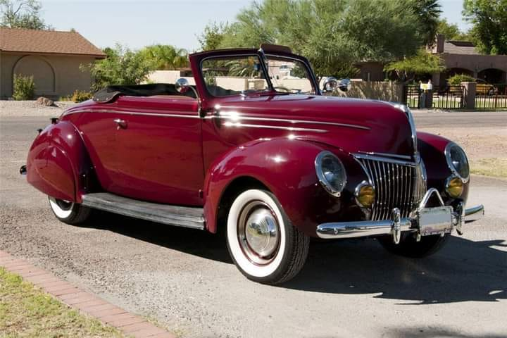 1939 Ford convertible