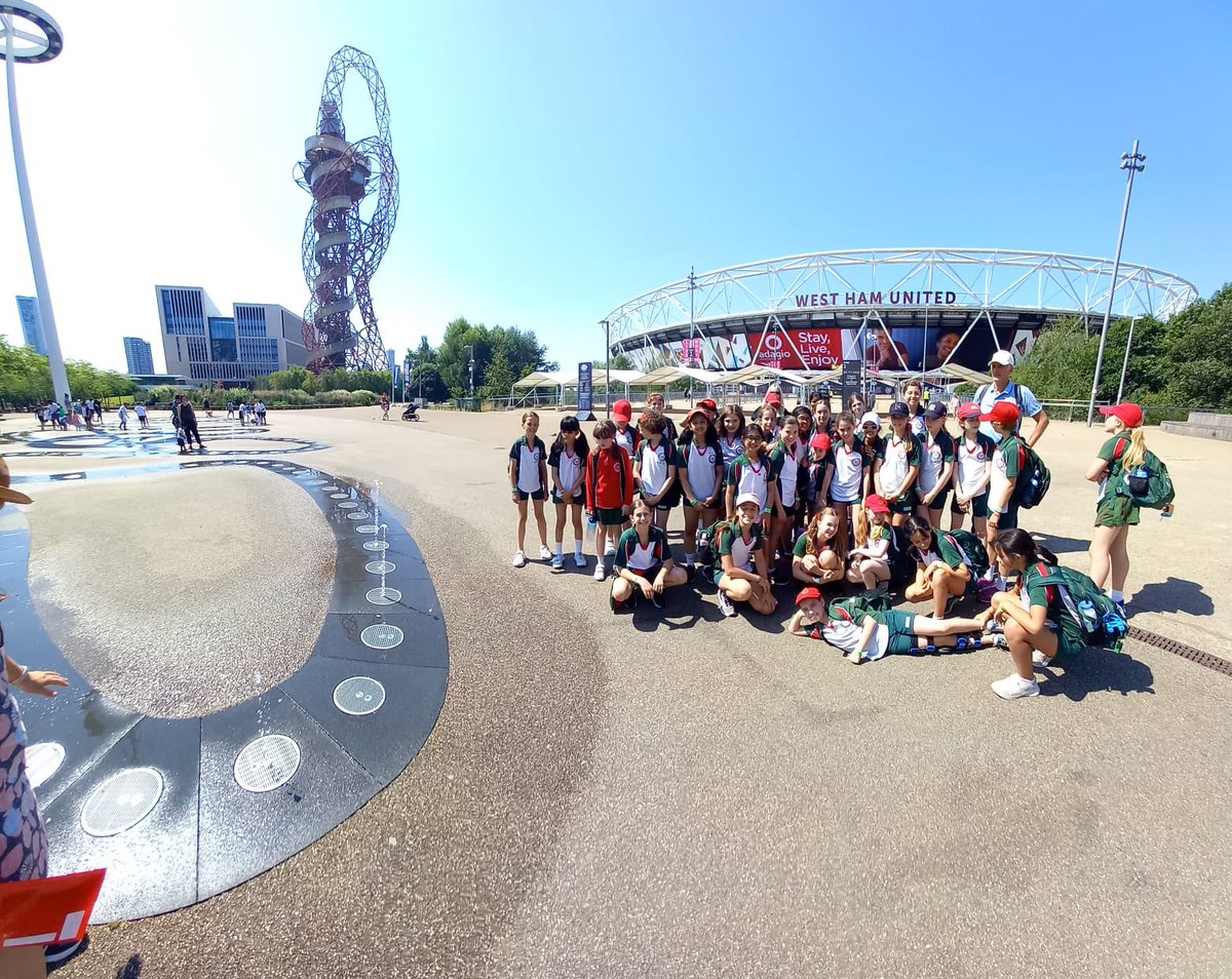 Rowan_Prep's tweet photo. Our Year 6 girls had a fantastic trip to the Queen Elizabeth Olympic Park @noordinarypark last week, and thoroughly enjoyed the @FIH_Hockey GB v Germany hockey match. What an incredible experience for the girls!
#LifeSkillsProgramme #Year6Leavers #SurreyPrepSchool https://t.co/TTC9tOOj7z