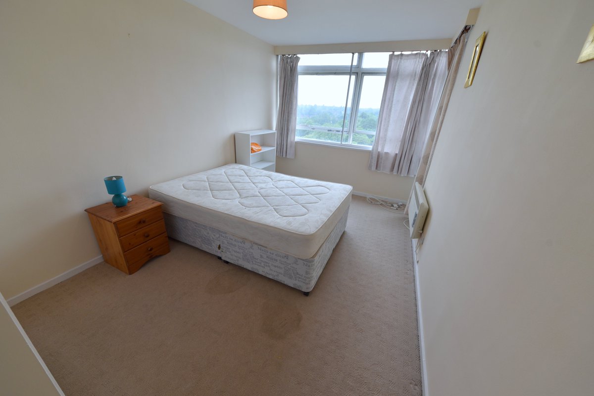 EnglandsEstates's tweet photo. Pick up this property as an exciting investment, or move in yourself and enjoy fantastic views of leafy Edgbaston and the bright lights of Birmingham's City Centre.

https://t.co/3oNFVMOP43 https://t.co/7ONfyFsz2f