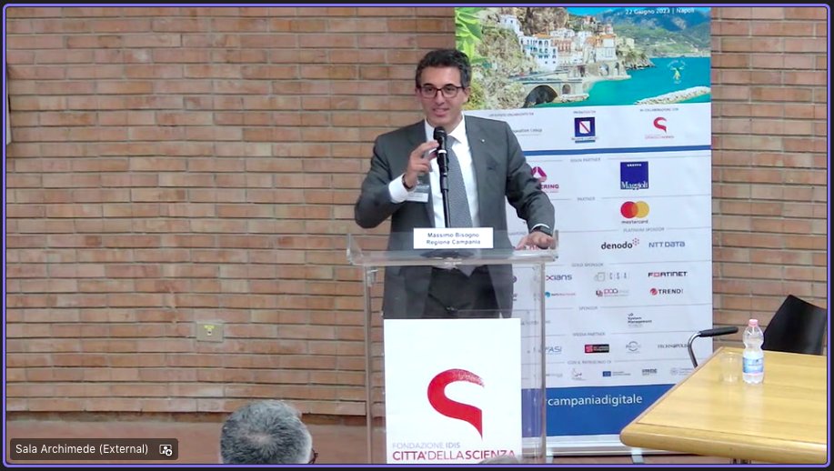 La spesa per la #sanità digitale è in crescita e oggi è impensabile una sanità in cui le interazioni utenti-pazienti e attori istituzionali non avvenga in via informatica

<a href="/masbis/">Massimo Bisogno</a>, Direttore Ufficio Speciale per la Crescita e Transizione Digitale, <a href="/Reg_Campania/">Regione Campania</a>

#CampaniaDigitale