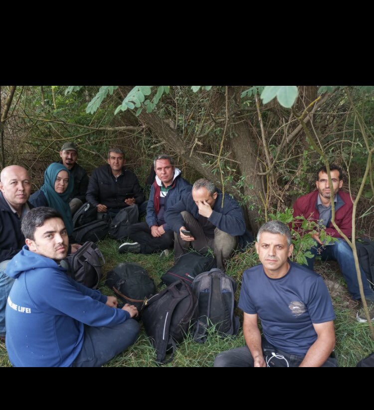 no_deport's tweet photo. 10 children, 1 baby, 50 adults from Turkey crossed to the Orestiada region of Greece. Pls help them not be deported.Don't #pushback!
@migrationgovgr @MigrationGrInfo @Refugees @euronews_tr @ECHR_CEDH @UN @UNHCRGreece
@kmitsotakis @nmitarakis https://t.co/YCe6itMayA