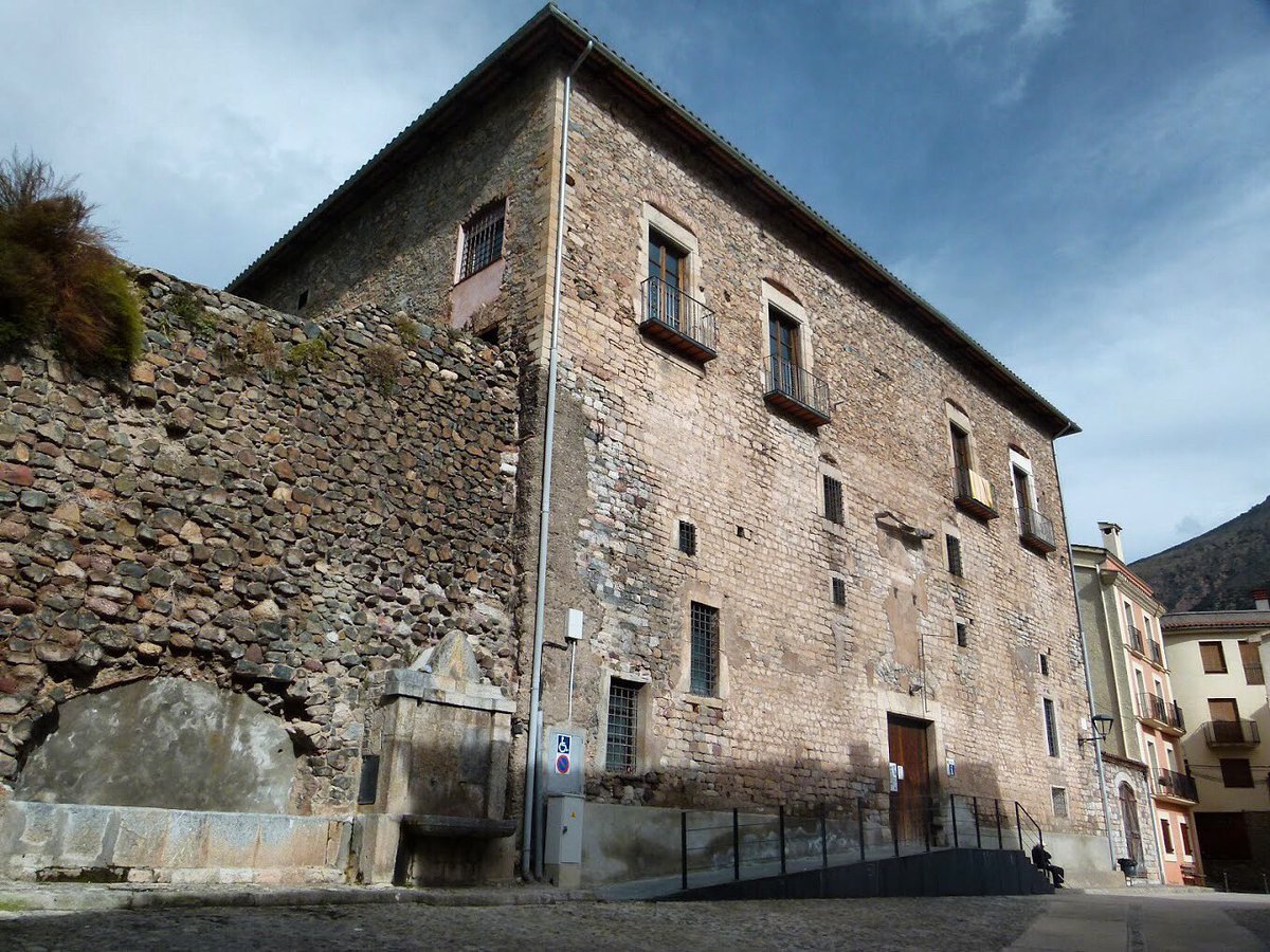 Festival_FeMAP's tweet photo. ATENCIÓ❗️

El concert d'Acadèmia 1750 que havia de tenir lloc l'11 d'agost a les 20 h al Monestir de Santa Maria de Gerri de la Sal canvia d'ubicació perquè l’edifici està tancat al públic per risc de desprendiments. 

👉🏽 Finalment es farà al Museu de Gerri el mateix dia i hora. https://t.co/NiL2eDn5g7