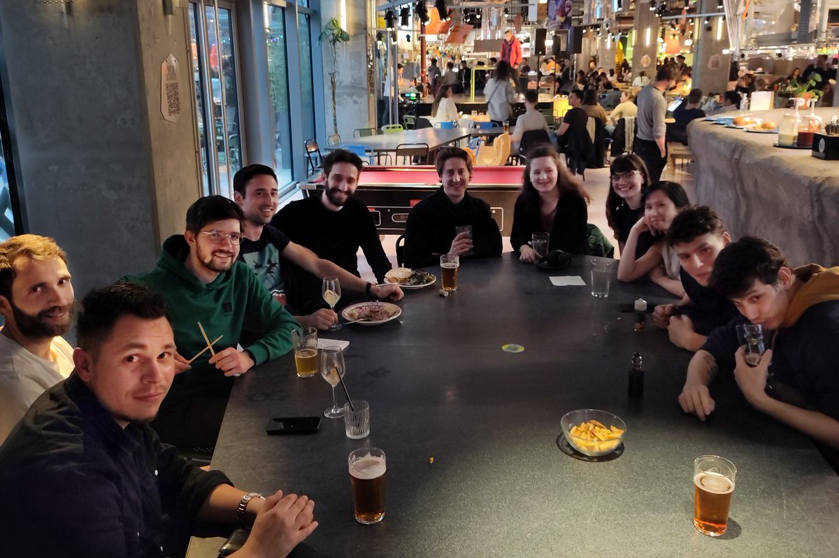 Chez @Kinoba, il y a une règle à respecter… C’est le pot-paie (🍻) !
Le principe est tout simple : lorsque la paie tombe, l’équipe Kinoba se retrouve autour d’un🍷, voire même, d’un repas !
Un lieu à nous proposer, sur #Lyon, pour notre prochain pot-paie ?