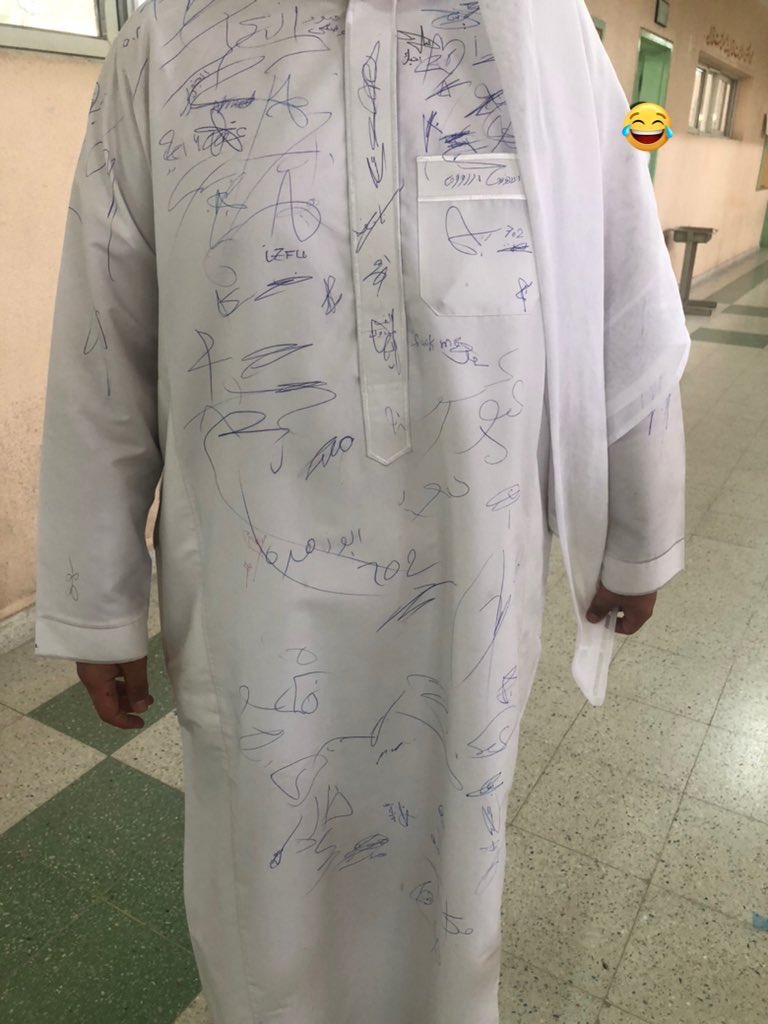 News_Ejazah's tweet photo. ما رأيك بهذه الطريقة في توديع العام الدراسي ؟ https://t.co/c3wLGUvA1i