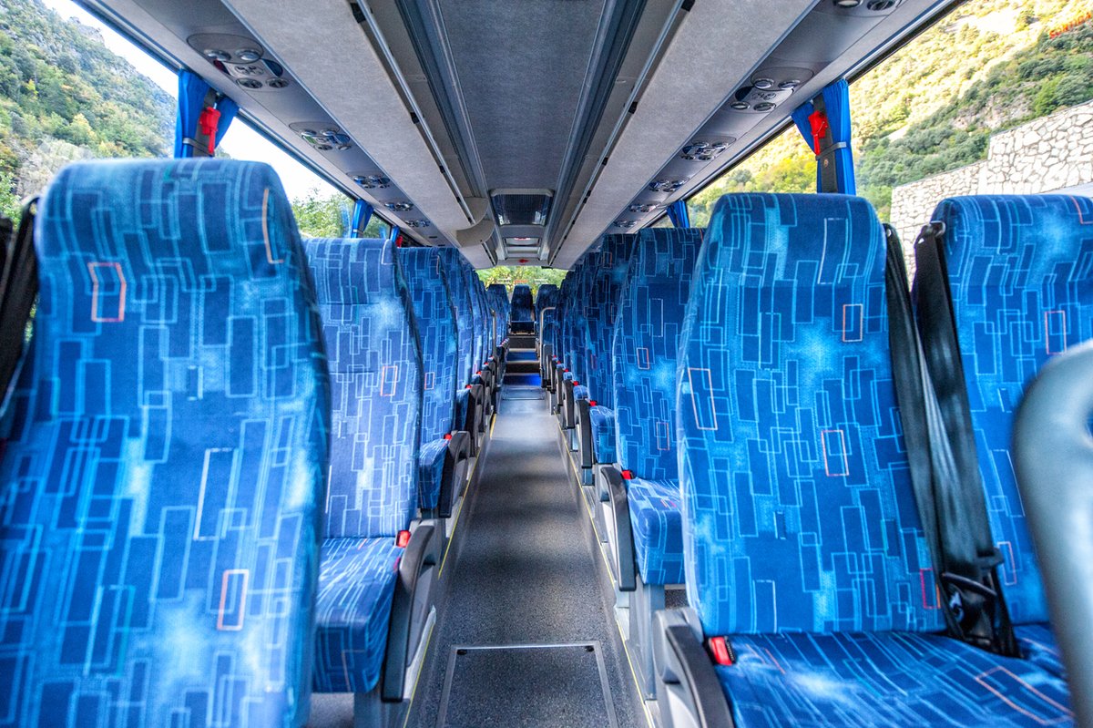 Recordeu, tots els divendres i diumenges us oferim el servei de bus entre Andorra, Espanya i Portugal. En dates assenyalades també fem serveis especials adaptats per a més comoditat. Podeu comprar el vostre bitllet on-line a interurbana.ad