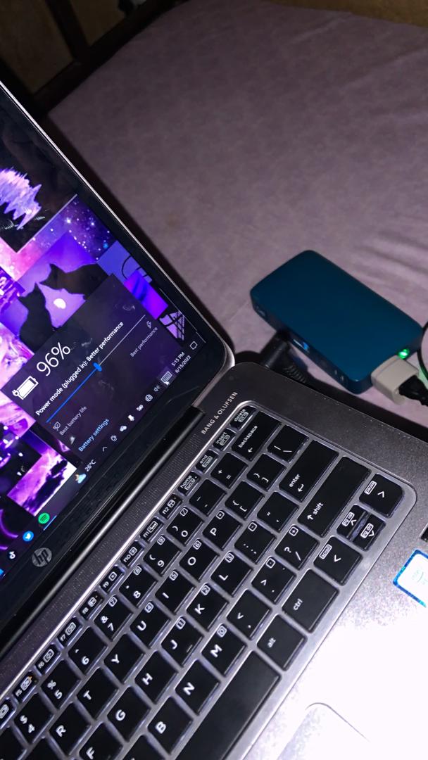 calebyung's tweet photo. Get laptop power bank x stand

49,000 https://t.co/689jytexaT