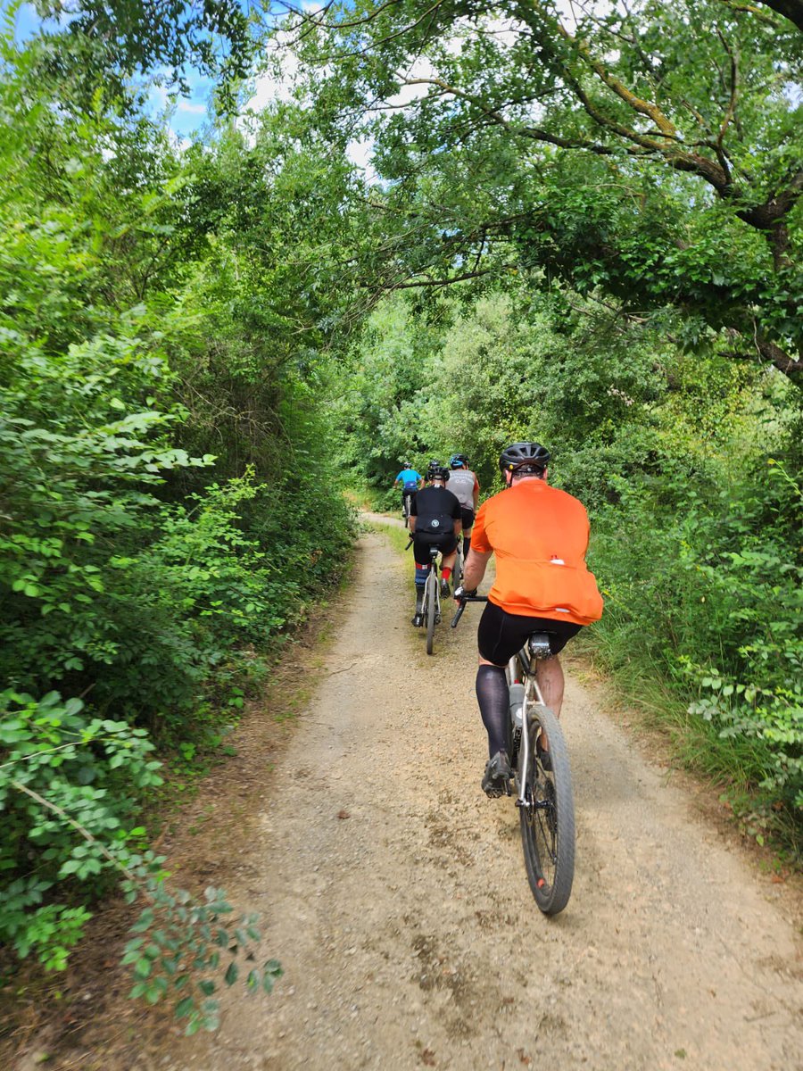 AdaptGrandSlam's tweet photo. Day 3 - More steep and technical terrain for the team to tackle. Occasionally the routes become unworkable, but this is developmental training, and where there is a will - there is a way 💯.
#AdaptiveGrandSlam .
.
.
.
#tourdivide #girona #cycling #continualprogress https://t.co/W5qxRZltuS