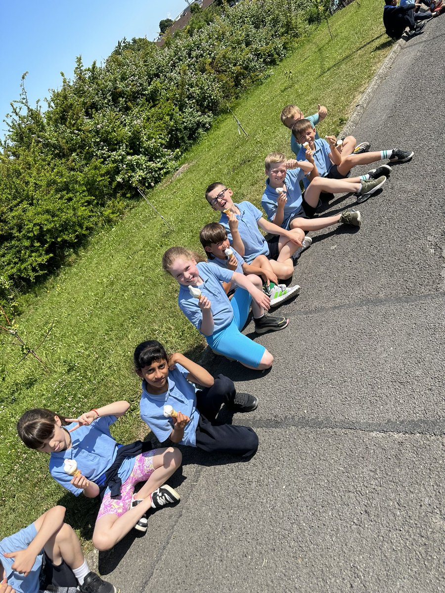 Hazel Ryan tweet media