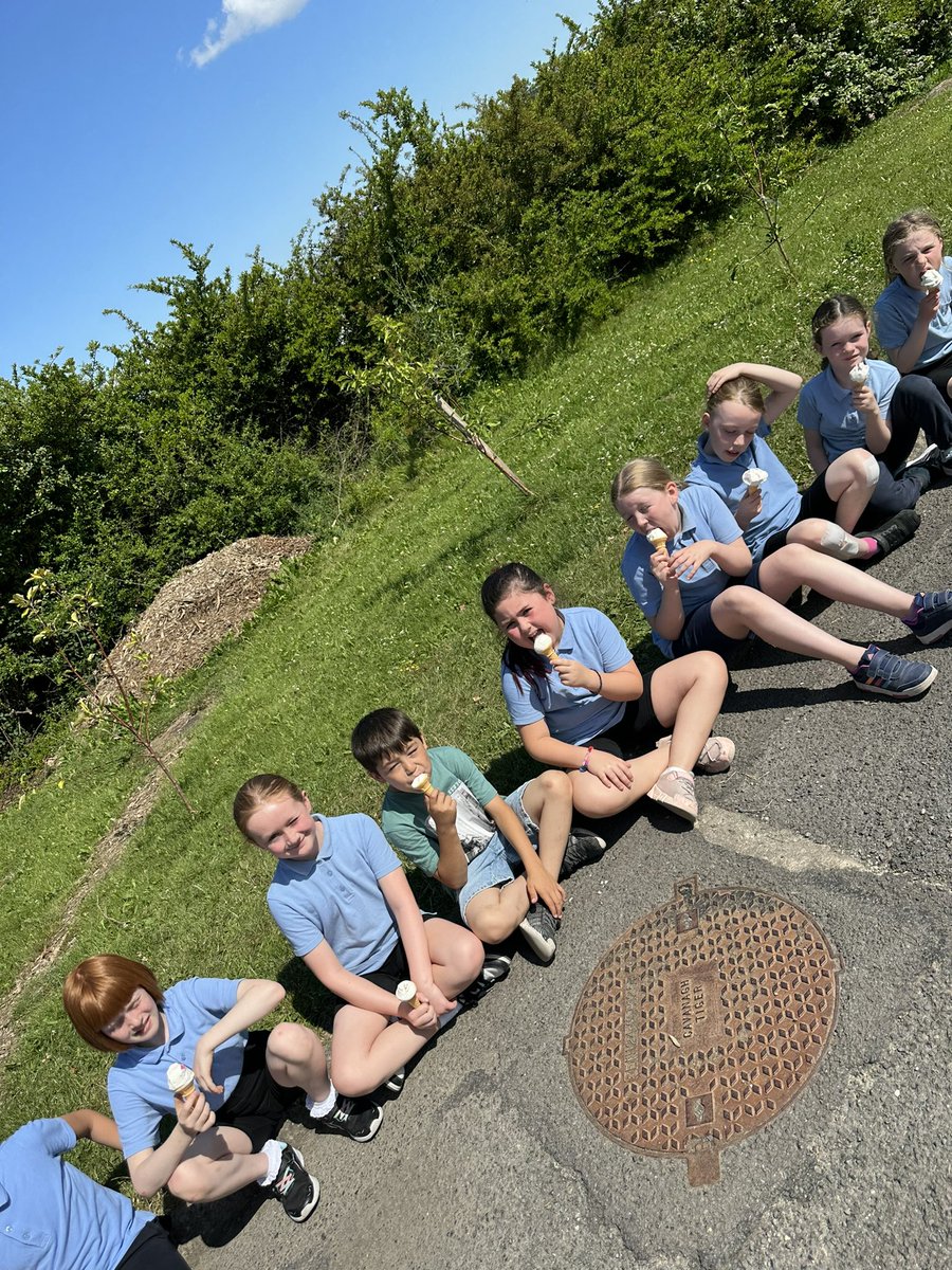 Hazel Ryan tweet media