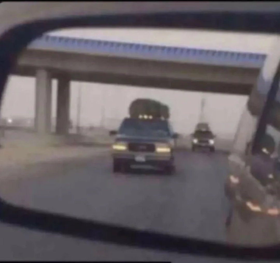 ahmedassaf000's tweet photo. ذكريات السفر💔▪️نصلي الفجر ونحرك ووعدنا المحطة 😭▪️الفصفص والتسالي والشاي والقهوة كلها فعاليات داخل الجمس▪️ياعيال هذا جمس خالكم اللي ورانا💔▪️ابو محمد تبي شاهي 😡لا سكتي عيالك ابي انتبه للخط▪️كل شوي بابا متى نوصل😁▪️في الخط كل شوي نأشر لجمس عمي باي باي وهم يأشرون لنا💔▪️في الخط جدي يعطينا الغاز قديمه مايعرف اجابتها الا هو 😁
#إجازة_سعيدة