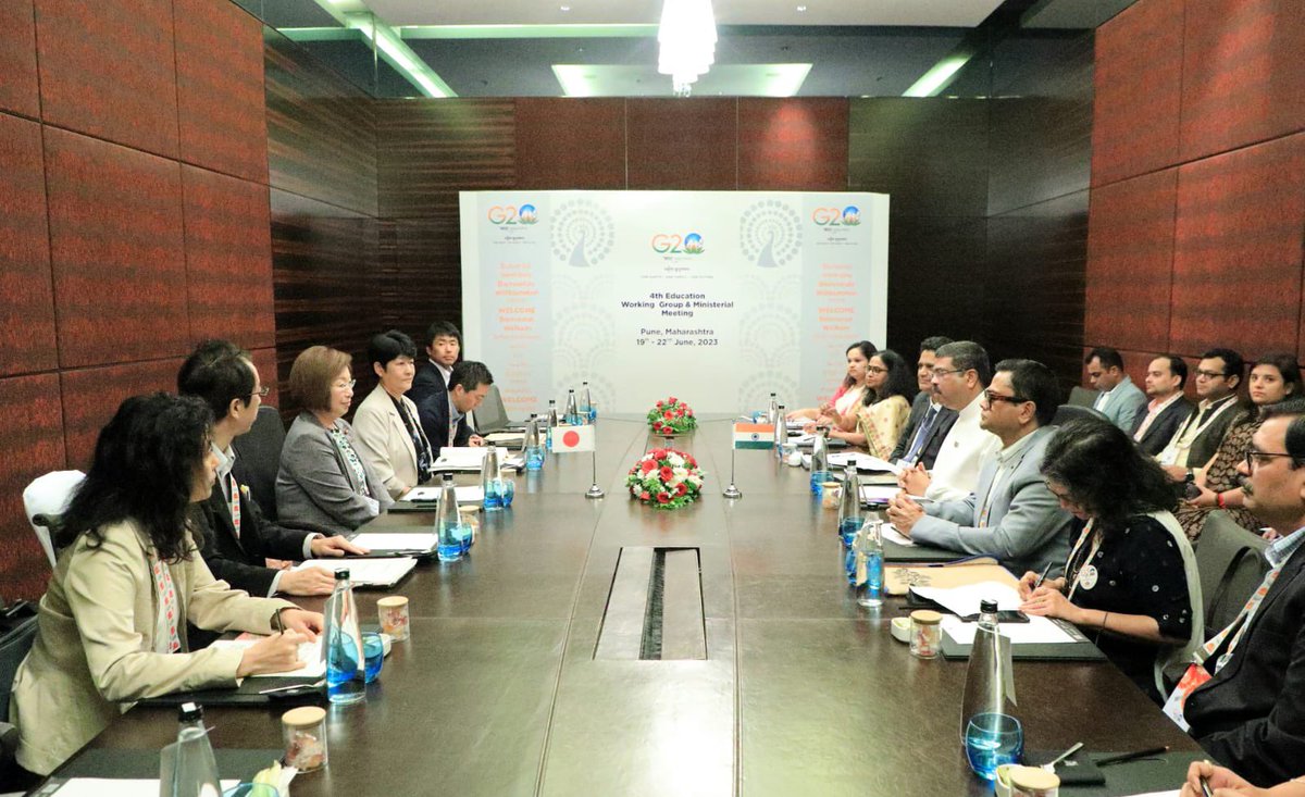 Japan and India enjoy a very special relationship. Pleased to welcome HE Ms. Nagaoka Keiko, Minister of Education, Culture, Sports, Science and Technology, Japan on the sidelines of the #4thEdWG and Education Ministers’ Meeting. 

We had fruitful discussions on further deepening