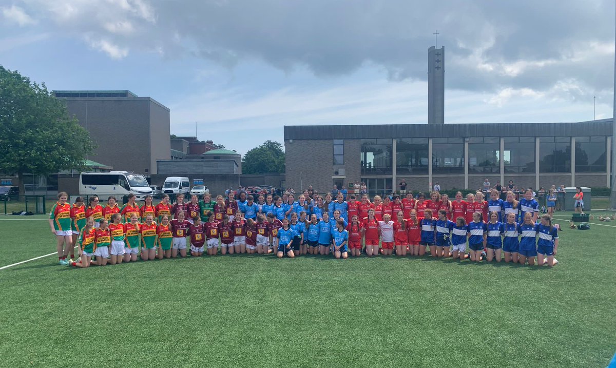 A huge congratulations to Ella Hendricken and Lara Fanning who represented our school yesterday in the @CnmBLaighean girls football blitz in St Pat’s Drumcondra! A phenomenal achievement by the whole team! Thanks to all involved!
❤️💛💚@CarlowLGFA @cnambcarlow @cnambnaisiunta