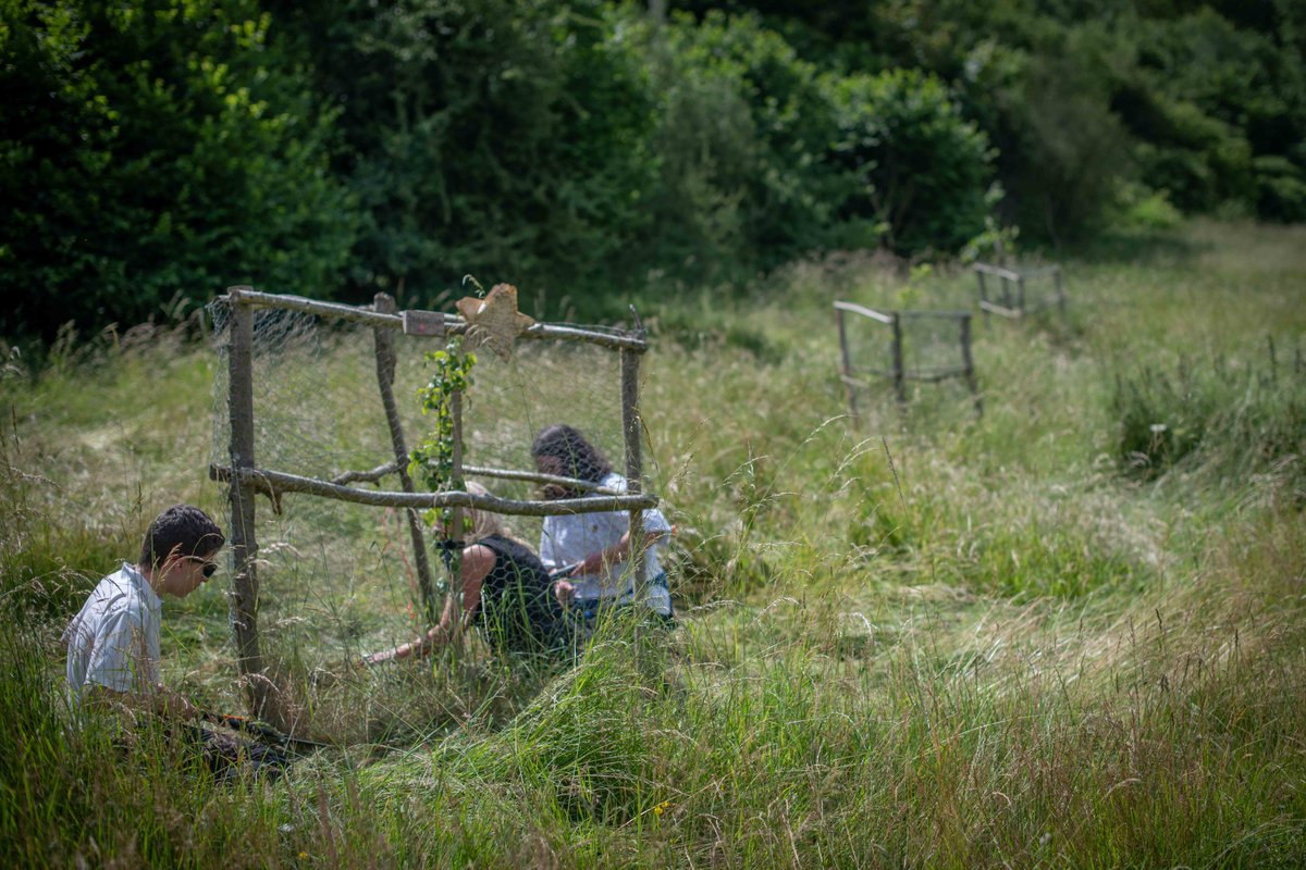 Lovely morning in the orchard with the year 10 horticulture students from <a href="/ThomasKeble/">Julia Maunder</a> helping to cut the grass back and lay weed suppressant. @KnappFarmUK provides a brilliant place for young people to visit and learn about the natural world #Stroud