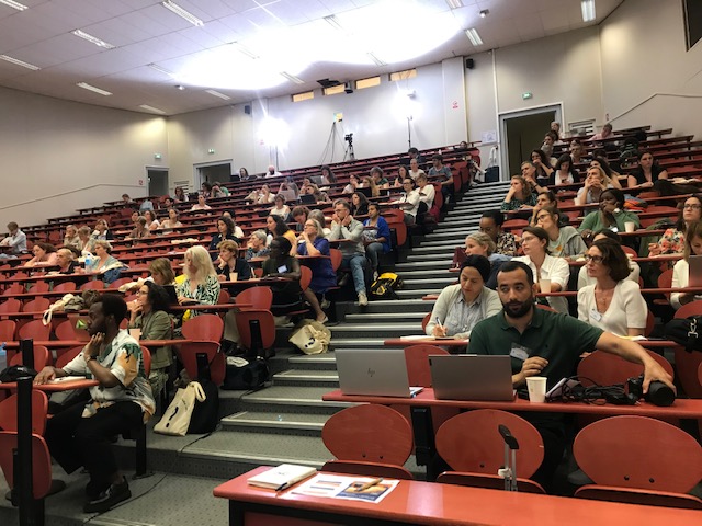 NeuroSphinx (@neurosphinx) on Twitter photo <a href="/NeuroSphinx/">NeuroSphinx</a> est à <a href="/Sorbonne_Univ_/">Sorbonne Université</a> pour le 2ème colloque "3 plans maladies rares, quel bilan pour la transition ado-adulte?"
🎯Optimiser la prise en charge et le parcours de soins des jeunes
Pour suivre les interventions #live
👉transitionmaladiesrares.com/live-colloque-…
Petite rétrospective 📷 <a href="/NeuroSphinx/">NeuroSphinx</a> est à <a href="/Sorbonne_Univ_/">Sorbonne Université</a> pour le 2ème colloque "3 plans maladies rares, quel bilan pour la transition ado-adulte?"
🎯Optimiser la prise en charge et le parcours de soins des jeunes
Pour suivre les interventions #live
👉transitionmaladiesrares.com/live-colloque-…
Petite rétrospective 📷