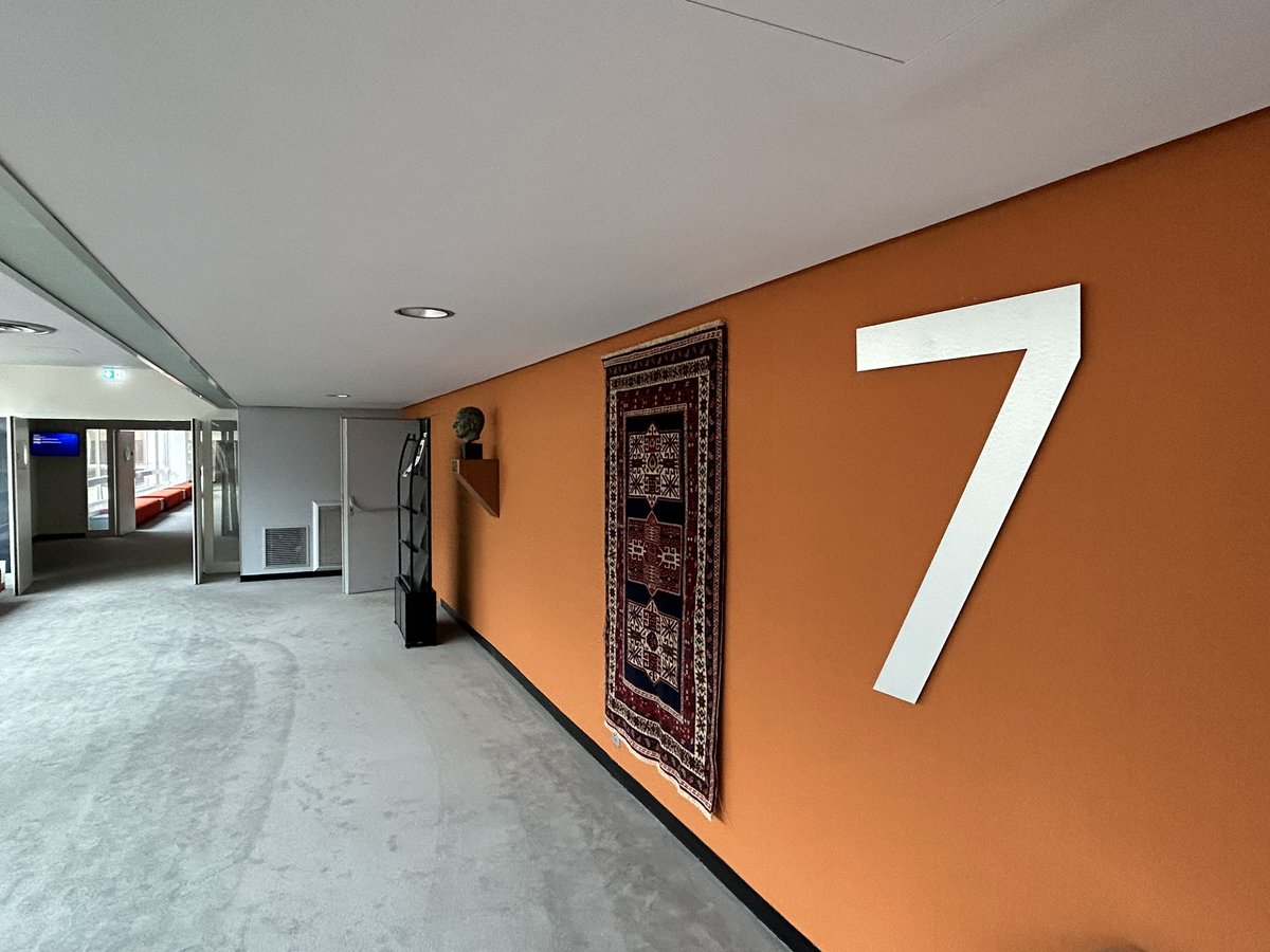 The gift of #Azerbaijan - a carpet representing the Baku carpet weaving school, handmade at @Azerxalca, donated to the Council of Europe in 2023, on the occasion of the 22nd anniversary of its accession to this organization, is now displayed at @CoE’s headquarters in #Strasbourg.