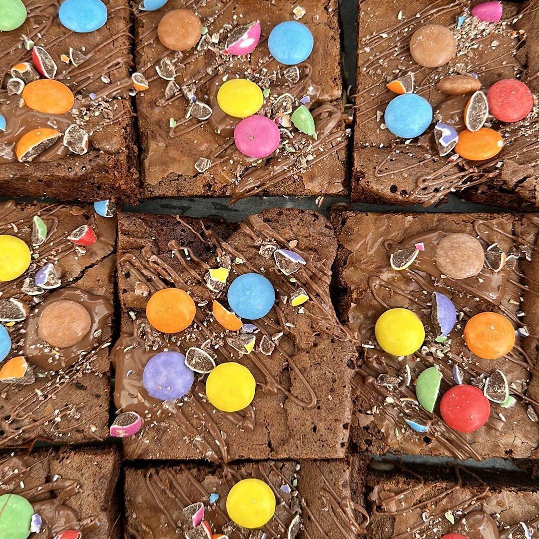 When only SMARTIES brownies will do 🍫 Let us know how you use SMARTIES in your bakes! 👇 📸 aurorbellasbakes