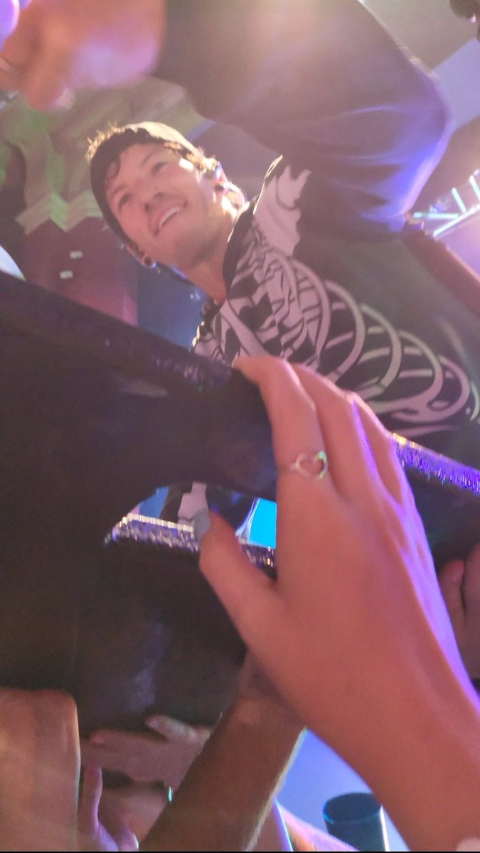 Ps. I will never forget the best night of my life <a href="/tylerrjoseph/">tyler jøseph</a> <a href="/joshuadun/">josh dun</a> 
#takeovertourlondon #takeoversheps #takeoverbrixton #takeoverwembley