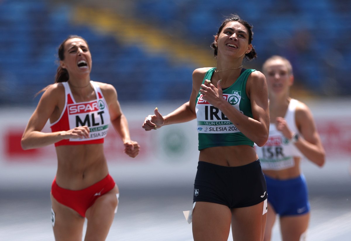 EuroAthletics's tweet photo. Maximum points for Sophie O'Sullivan in the 1500m on her senior Irish debut in #Silesia2023! 🍀🇮🇪

She follows in the footsteps of her mother Sonia O'Sullivan who won the 1500m at the European Cup Second League three times! 🙌

#EG2023 https://t.co/nBCIGaR7Sn