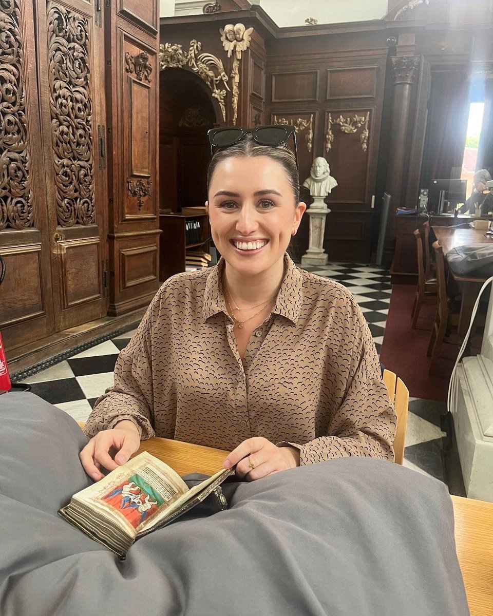 mems_ukc's tweet photo. You might have already seen it on the news.. but one cannot congratulate enough MEMS alumna @kateemccaffrey &amp; colleague @DrOwenEmmerson at @hevercastle on their discovery of Thomas Cromwell’s Book of Hours. 
For good measure we also reported on their find: https://t.co/QaHJIwZwTN https://t.co/R3XXOx0bAU