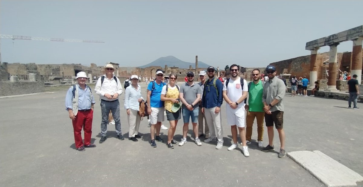📣 Our RIMA team at Pompeii! 🎉🏛️ It was an incredible experience to meet in such an important archaeological site. Thank you to everyone who contributed to this amazing effort at Rima Network 🤝