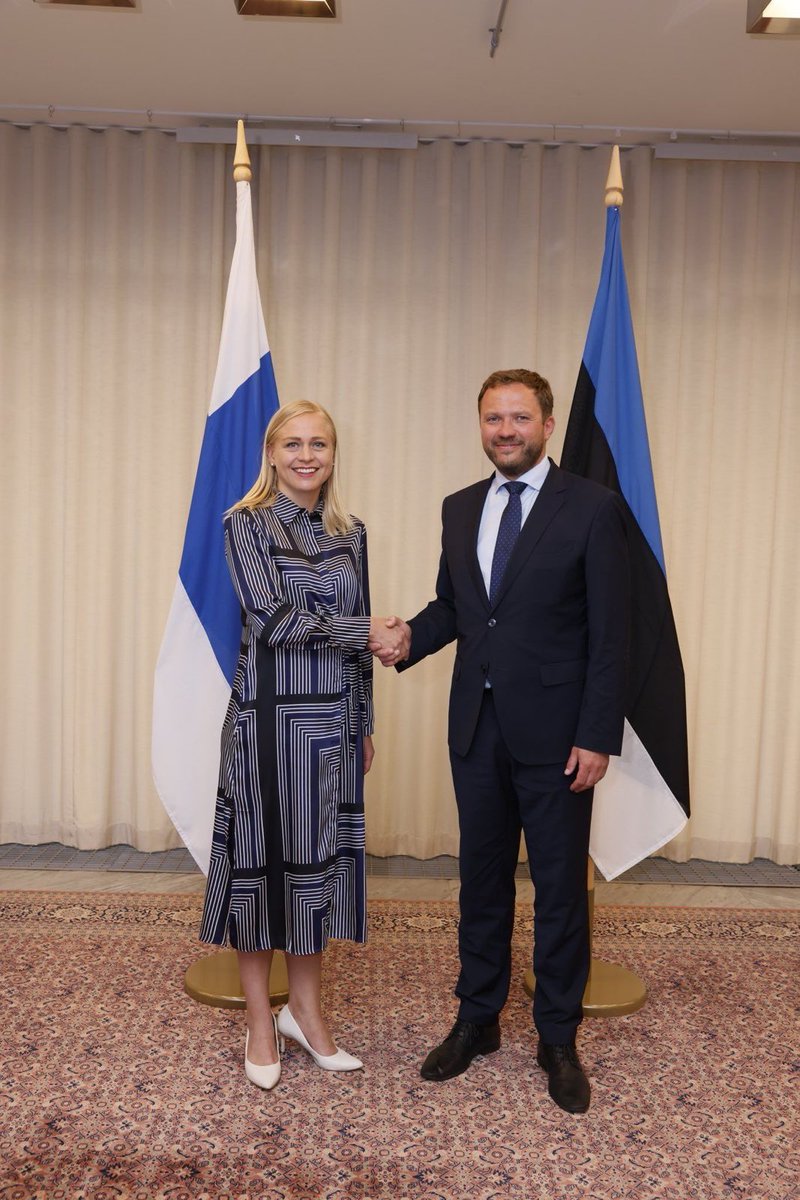 A very good first visit to Tallinn today. Very useful to exchange views on current foreign and security policy issues with my colleague Margus <a href="/Tsahkna/">Margus Tsahkna</a>. Bilateral relations with #Estonia are excellent. Suur tänu heale kolleegile ja naabrile! 🇫🇮🇪🇪