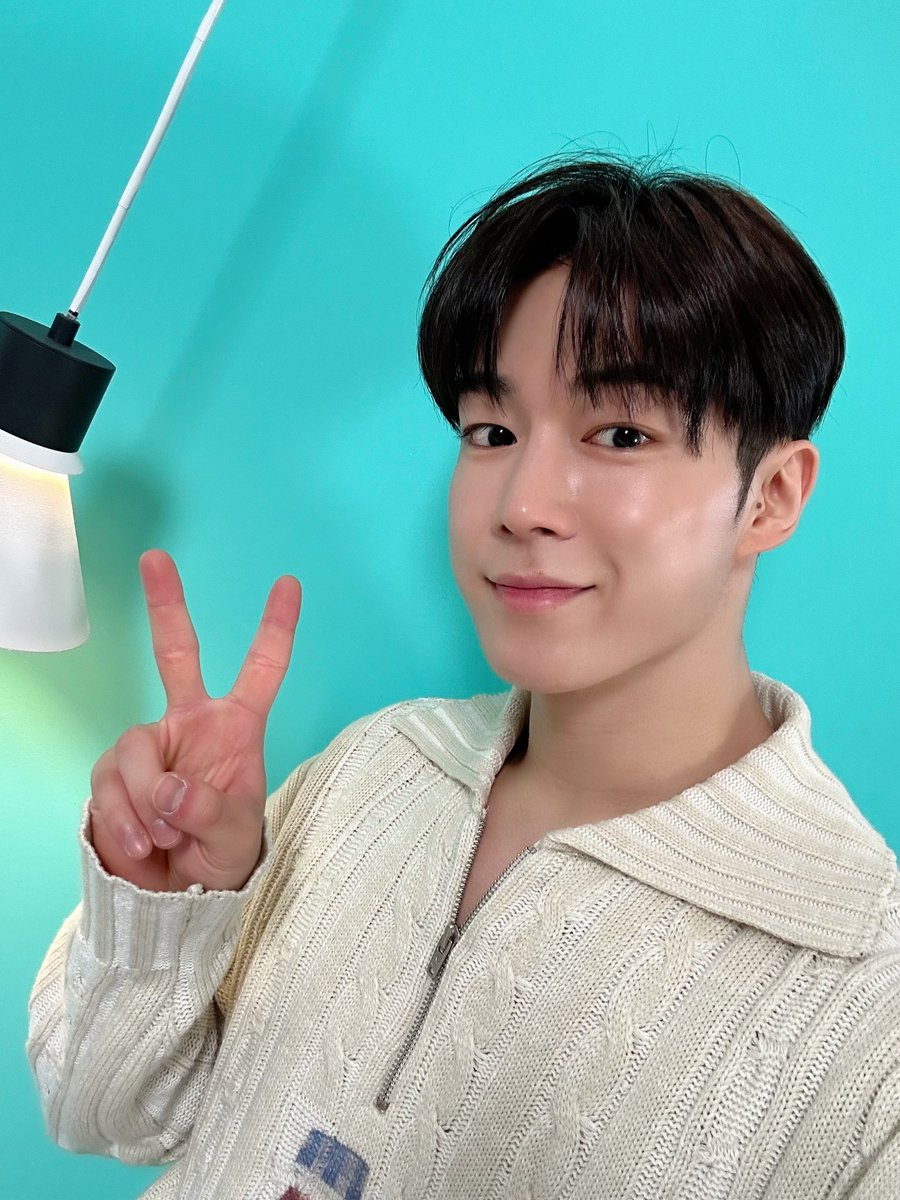 [📸] 셀폰KODE

#SF9 #에스에프나인 #다원 #DAWON