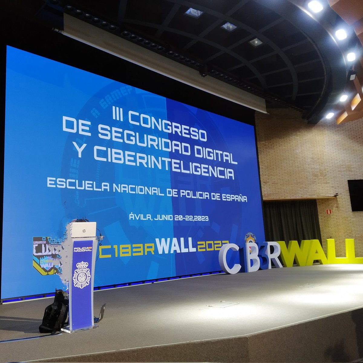 HumintDet's tweet photo. #detectives privados #ciberwall https://t.co/GISQofrEmL