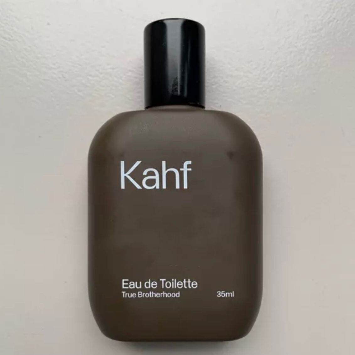 theiceraf's tweet photo. Weh thank you siapa yang viralkan perfume ni dulu, wangi gila!! Bau masculine dia tak relaks do 🥵🥵 https://t.co/uOJGPZOn1G