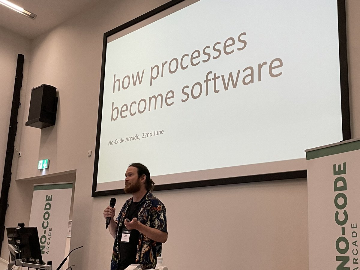 nocodenortheast's tweet image. @oliphantly from @StackerHQ is now front and centre discussing how processes become software.

#NoCodeArcade #TechNExt23