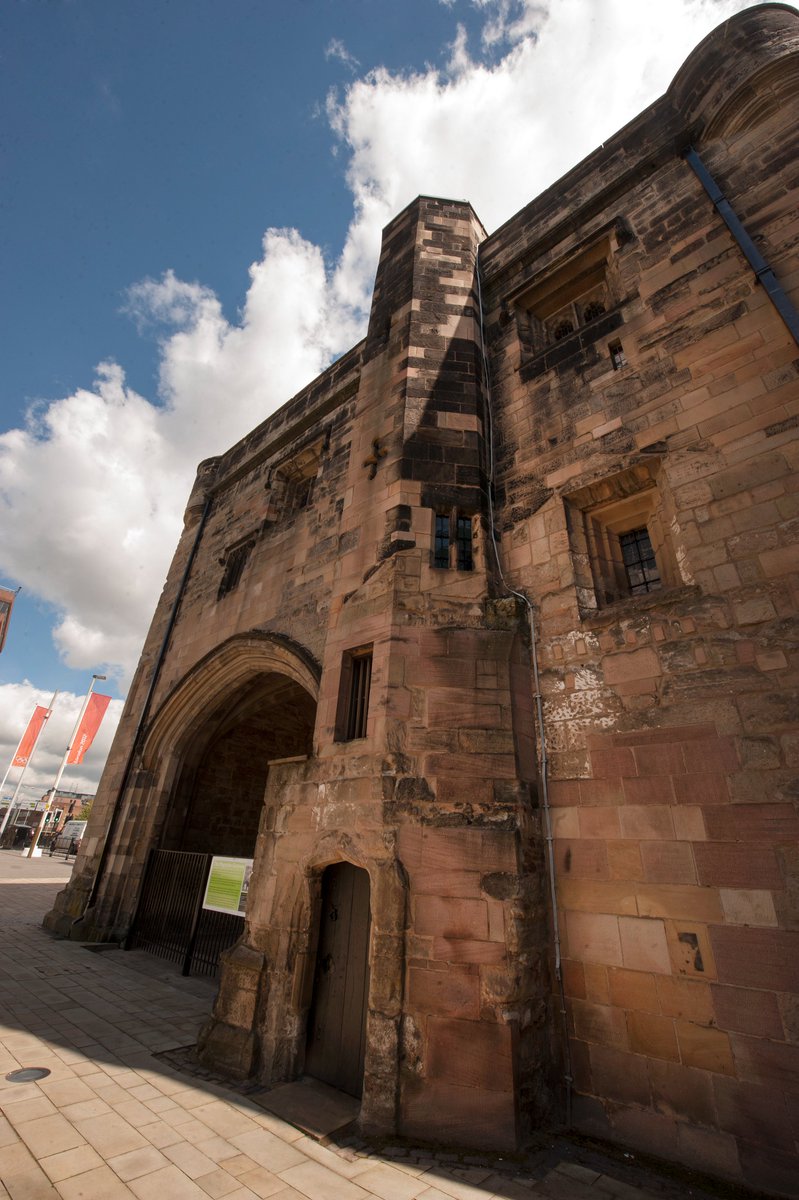 #HeritageSundays This Sunday explore some of #Leicester's hidden gems free of charge.

Explore Leicester Castle's Great Hall, Trinity Hospital Chapel, St Mary de Castro, The Magazine, Newarke Houses and more!
visitleicester.info/whats-on/herit…