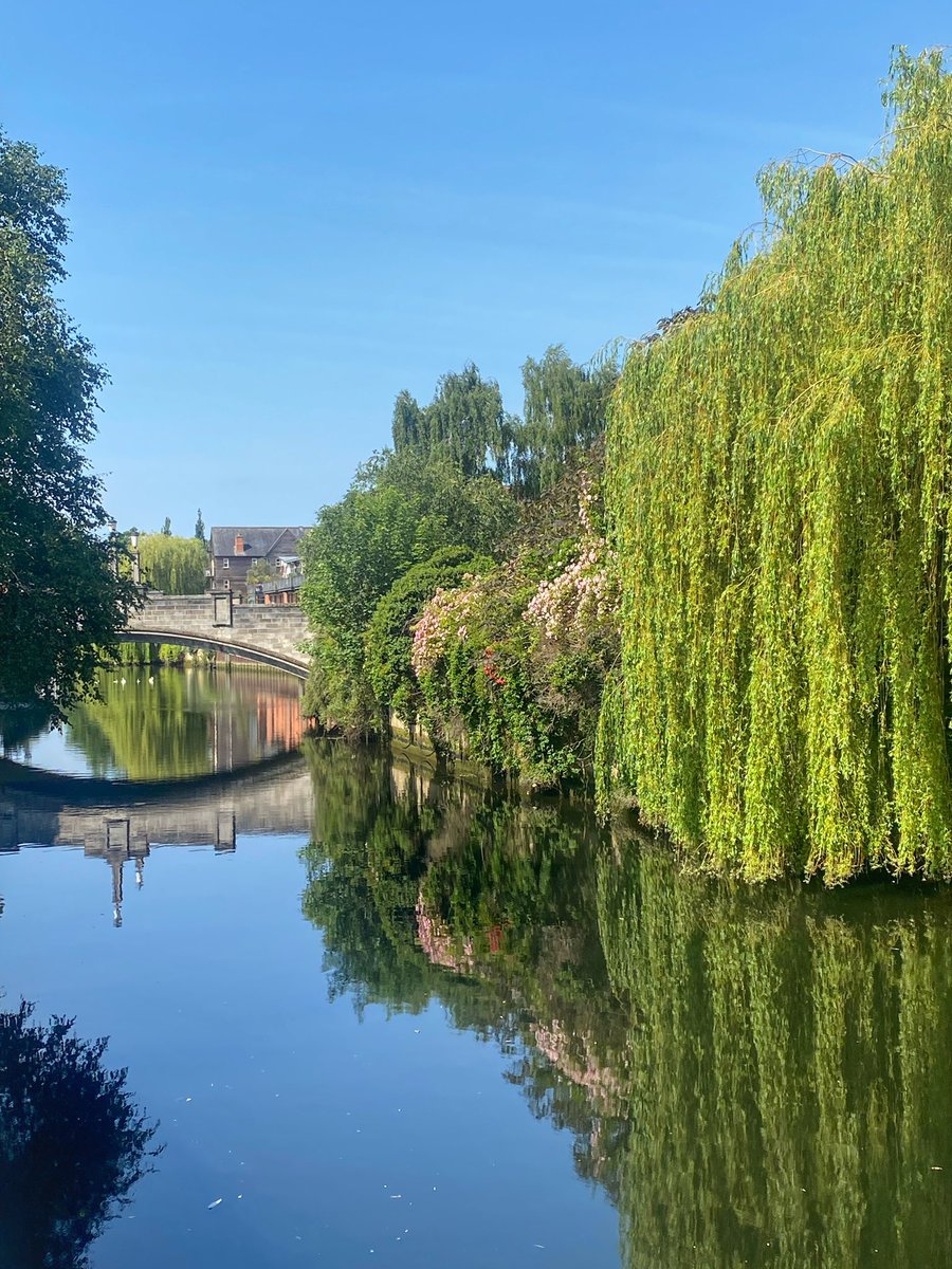 Stunning scenery along the Wensum this morning, Whitefriar’s Bridge. So warm , I roasted on my bike 😊 🌞 #Norwich