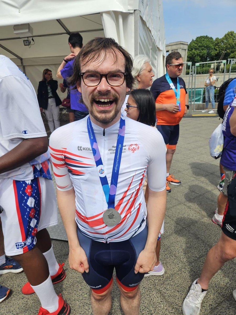 🙌🏼🙌🏼 Whoop! Congratulations <a href="/niallguitesogb/">Niall Guite</a> on a smashing medal winning ride this morning!!! 🚴🏼 #InclusionInAction
