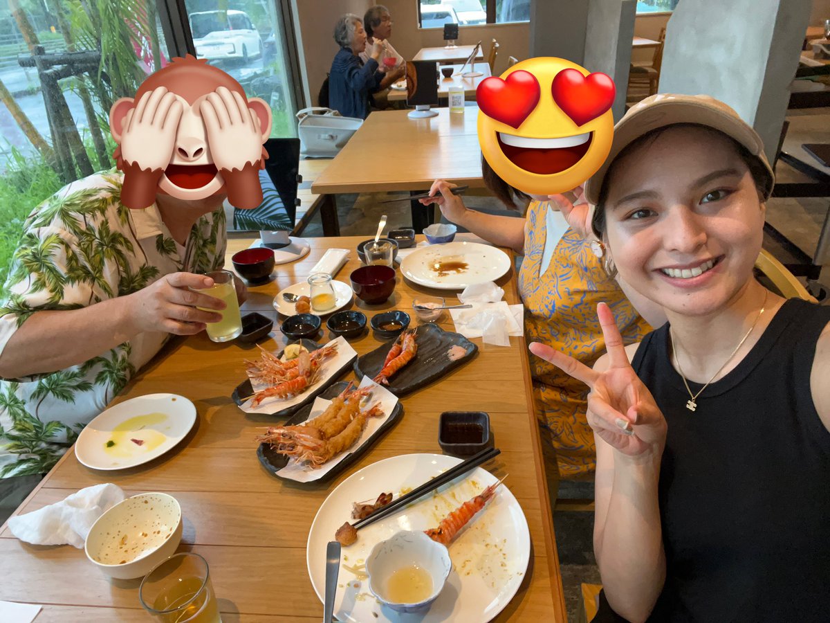 alohaarabian58's tweet photo. 美ら海水族館行って
お昼は車海老尽くしでした🦐🦐🦐
海老好きにはたまらん🥹💛

食べてばっかと思うけど沢山観光もしてきたよ😋✨

A'chuUにも楽しんでもらいたくて
動画も沢山撮ったよ〜‼︎
まじでツアー化したいぐらい行ったとこ
全部行って欲しい🤣‼️

まだ写真では出してないんだけど
今回ホテルが最高すぎて！！！
本当は教えたくないけどA'chuUだけに教えたい！！！

#車海老食堂たまや
#山原島黒豚あぐー処天の川
#アイスの時間