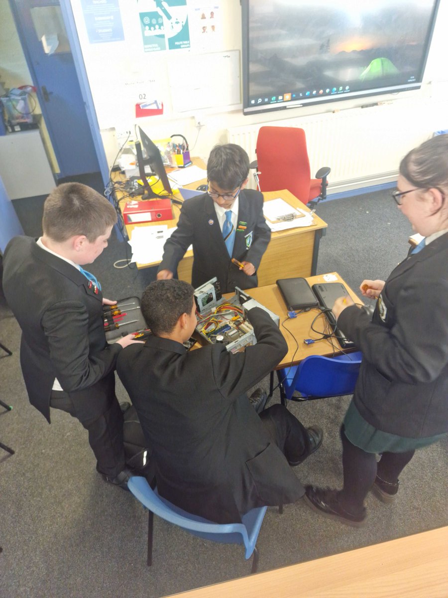 LyndonICT's tweet photo. Computer Club - Build a Computer. KS3 learners building a computer from scratch. https://t.co/WCAOBeGjWi
