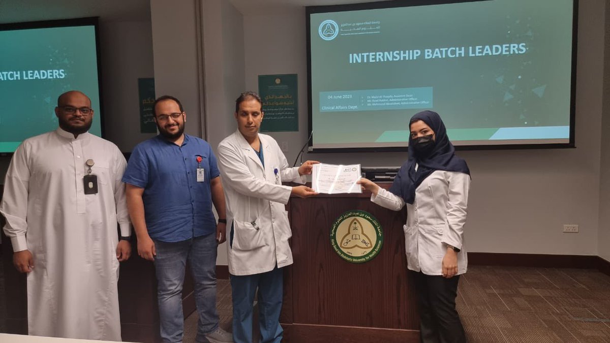CAMS_Jeddah's tweet photo. وبعد الاجتماع تم تكريم قادة دفعة طلاب وطالبات الامتياز ٢٠٢٢-٢٠٢٣ 
والاعلان عن تسليم شهادات الامتياز  لجميع الطلاب والطالبات للذين اكملوا بنجاح متطلبات التدريب https://t.co/esMxPeSlTm