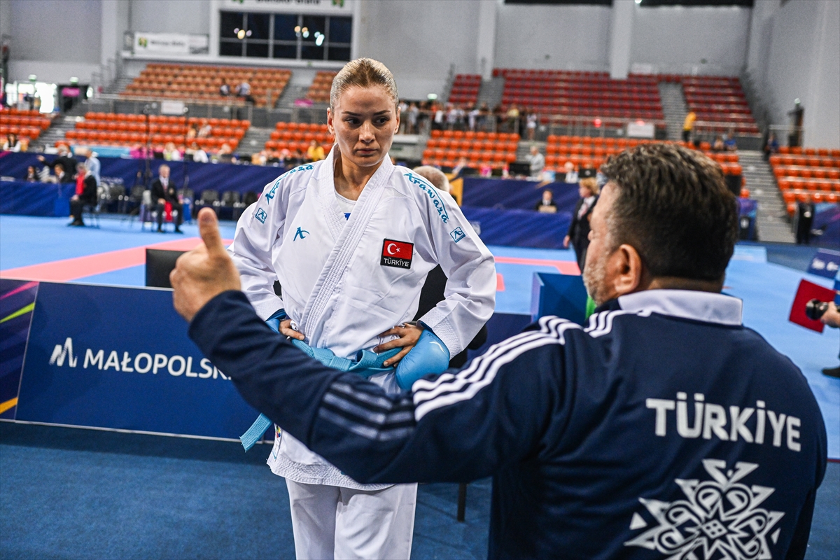 trtsporyildiz's tweet photo. Avrupa Oyunları'nda kumitede milli sporcumuz Tuba Yakan'ın bugünkü mücadelelerinden kareler... https://t.co/KaYXNpfeI1