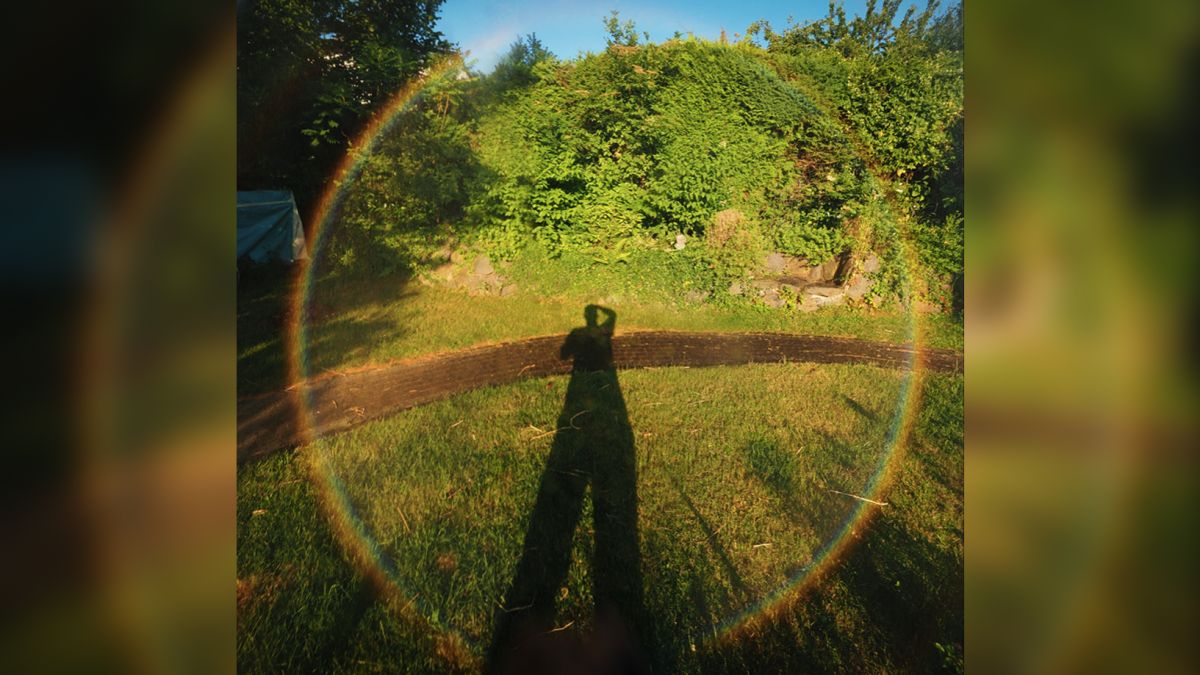 DigitalCameraW's tweet photo. Have you ever seen a CIRCULAR rainbow? https://t.co/8osvMGXMXb https://t.co/umq7q2rL6o
