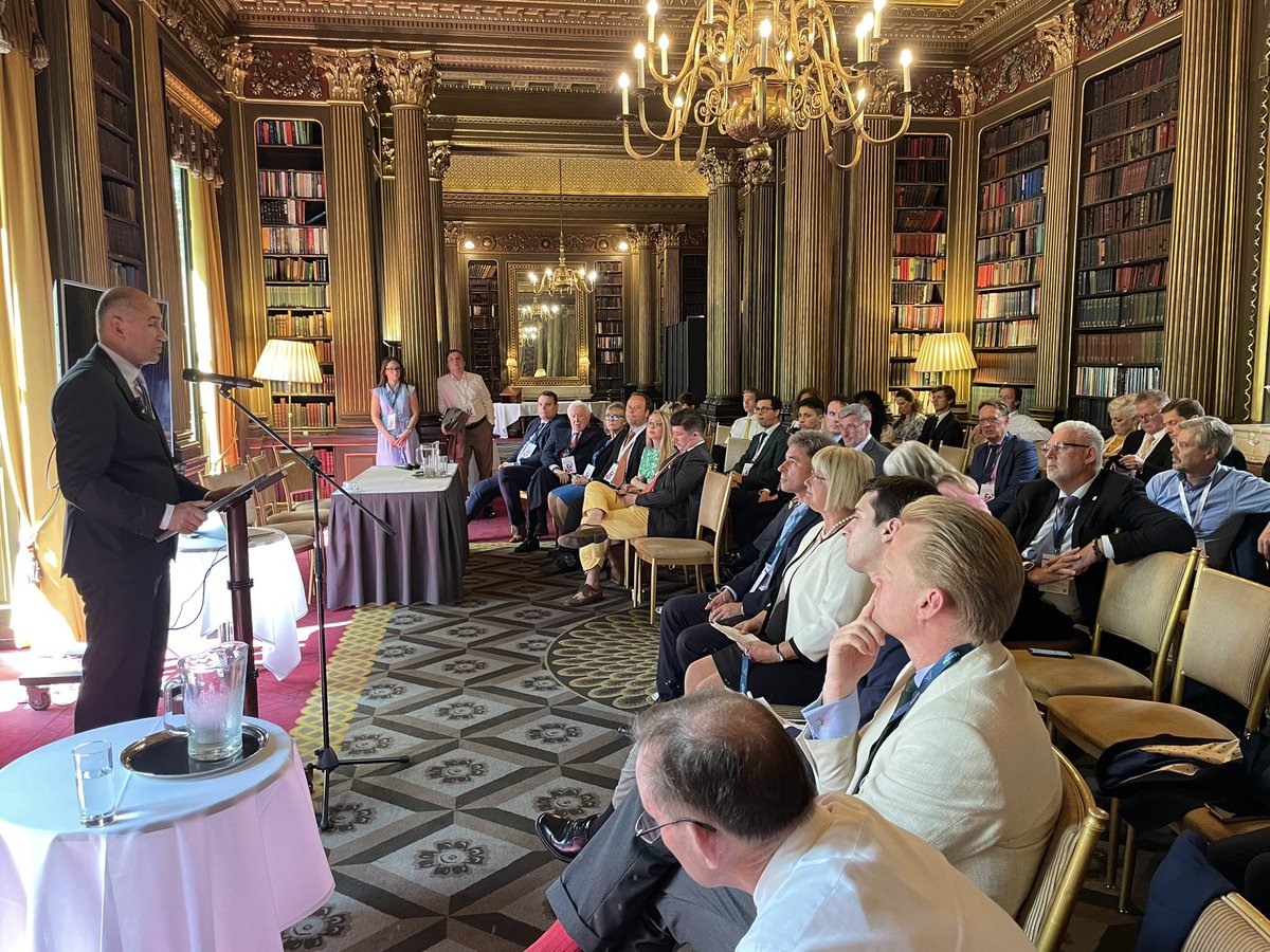 JJansaSDS's tweet photo. Fighting the Post Communist Establishment - Recovering Conservatism #ReformClub #London @InstituteDanube https://t.co/myTqpqf8Wp