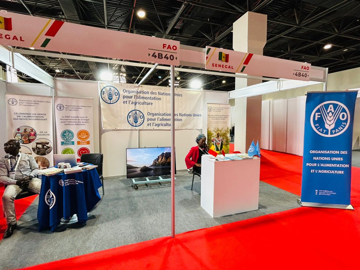 FAOSenegal's tweet photo. #HappeningNow
@FAOSenegal est au grand forum international #SENEFOOD, #SENAGRO🥕🍆🥔🐟
Venez échanger avec nous sur les systèmes alimentaires et la souveraineté alimentaire
📍Diamniadio-#Dakar
🗓️2⃣2⃣-2⃣4⃣ juin https://t.co/o6zTZ95tOe