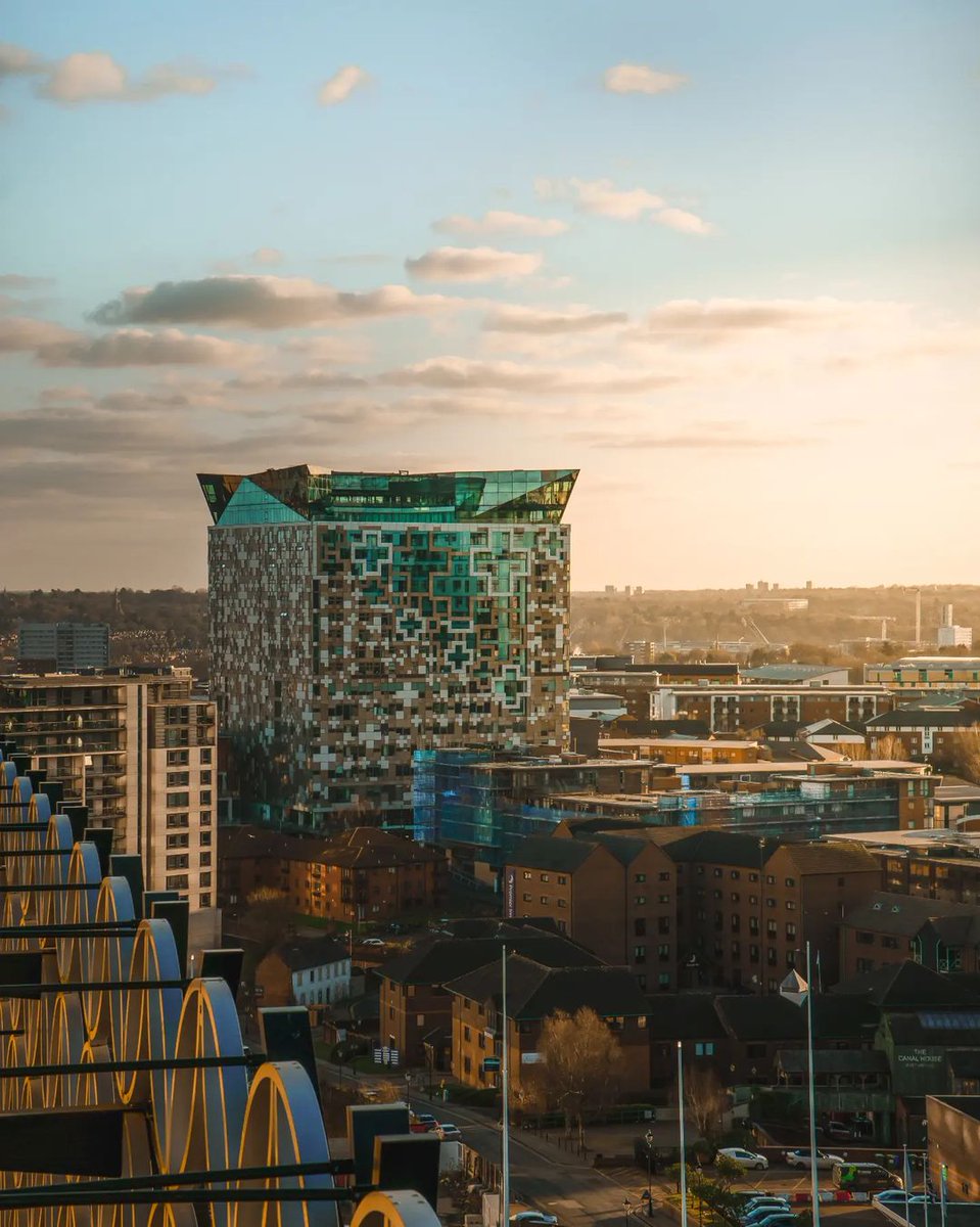 thecubebham's tweet photo. Let’s test your knowledge of the #Birmingham skyline… Where was this shot taken from? 👀👀
Bonus points if you mention them in the comments! 🔽🔽
IG: tomeephoto
#BrumHour https://t.co/EA7lrXg1Jk