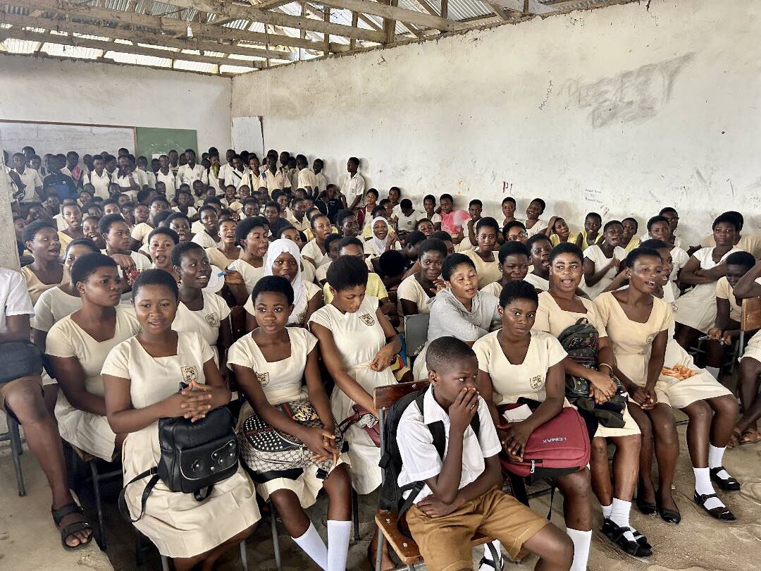 On 31/05/23, a school based sensitization program was organized at the Effiduase Senior High Technical school in the Sekyere East District of the Ashanti region for awareness creation and sensitization purposes through our Clean Period Project.
#mhm 
#girlshealth
#wearecommitted