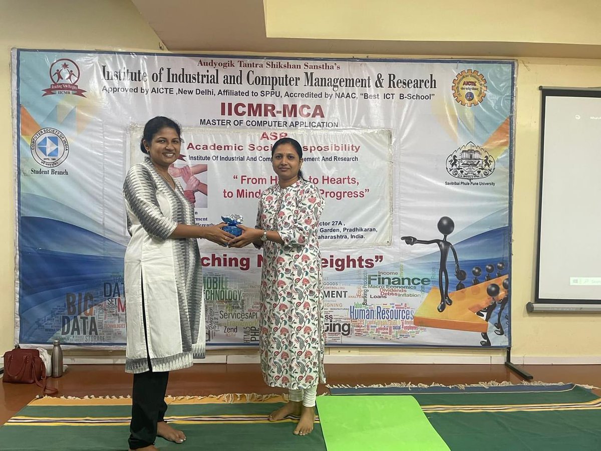 IicmrM's tweet photo. International Yoga Day Celebration at IICMR MCA . Mrs. Seema Mahalungkar , Certified Yoga Trainer delivered session on Yoga for all . She also guided how to do different Yoga Asana .IICMR MCA students and staff performed various Yoga Asana. https://t.co/evvb9Nz8Xi